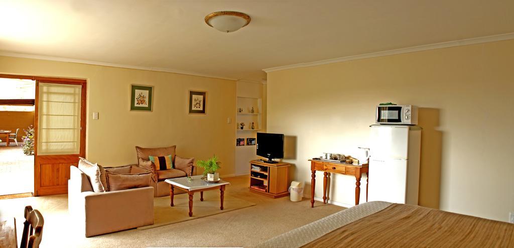 Vineyards Country Home Guest Room Blomtuin 외부 사진